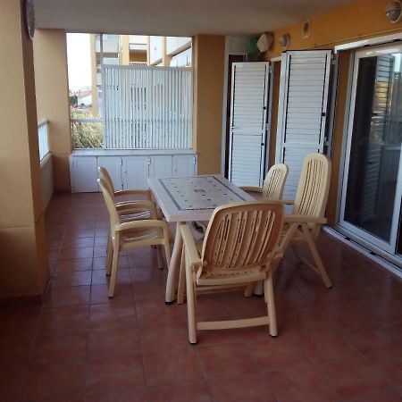 Apartmento Playa Almarda. Piscina&Parking Bagian luar foto