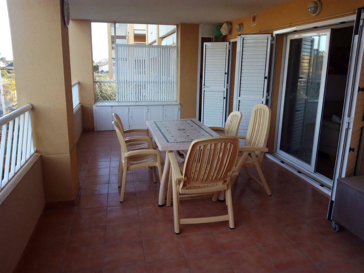 Apartmento Playa Almarda. Piscina&Parking Bagian luar foto