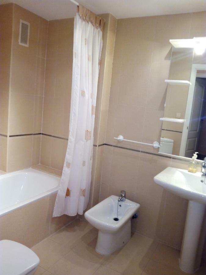 Apartmento Playa Almarda. Piscina&Parking Bagian luar foto